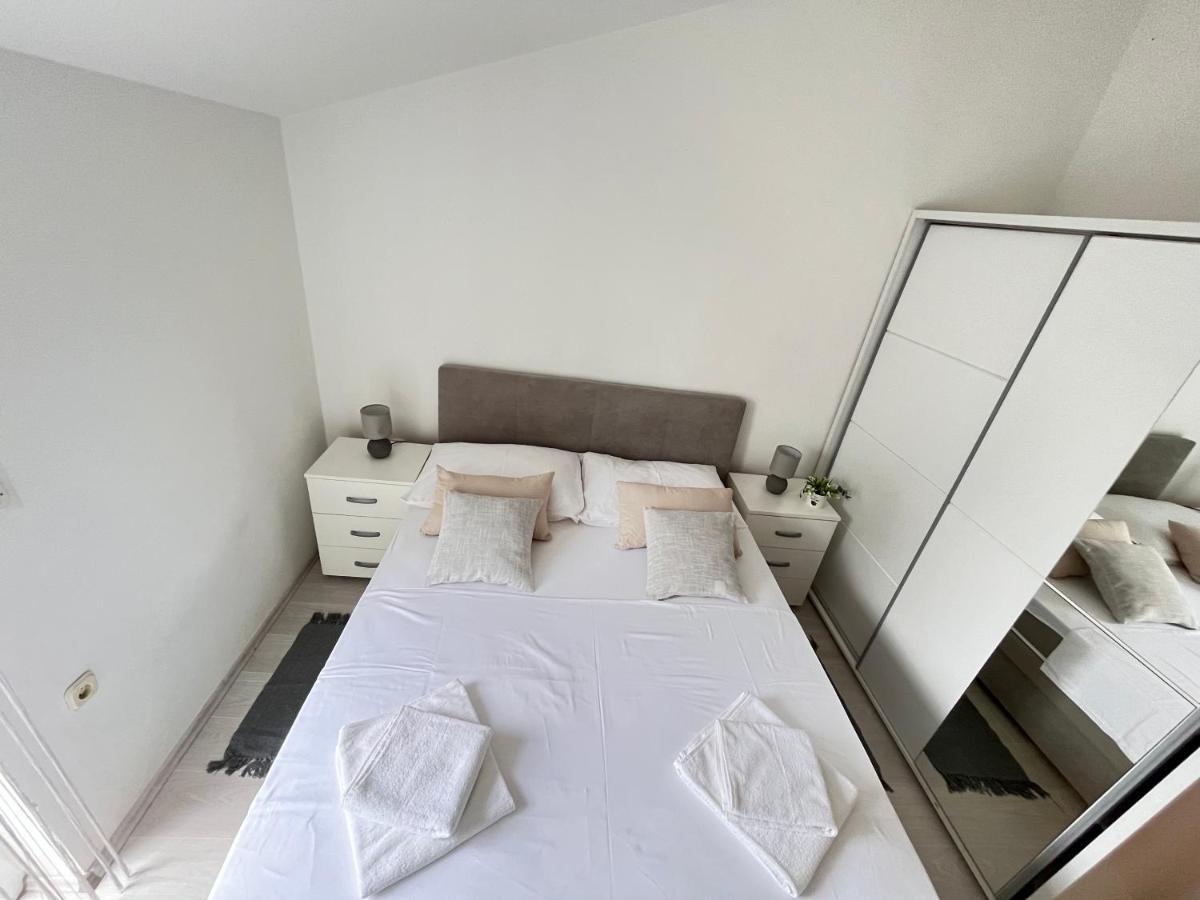 Vir Apartman Alena Exteriér fotografie