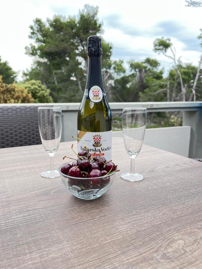 Vir Apartman Alena Exteriér fotografie