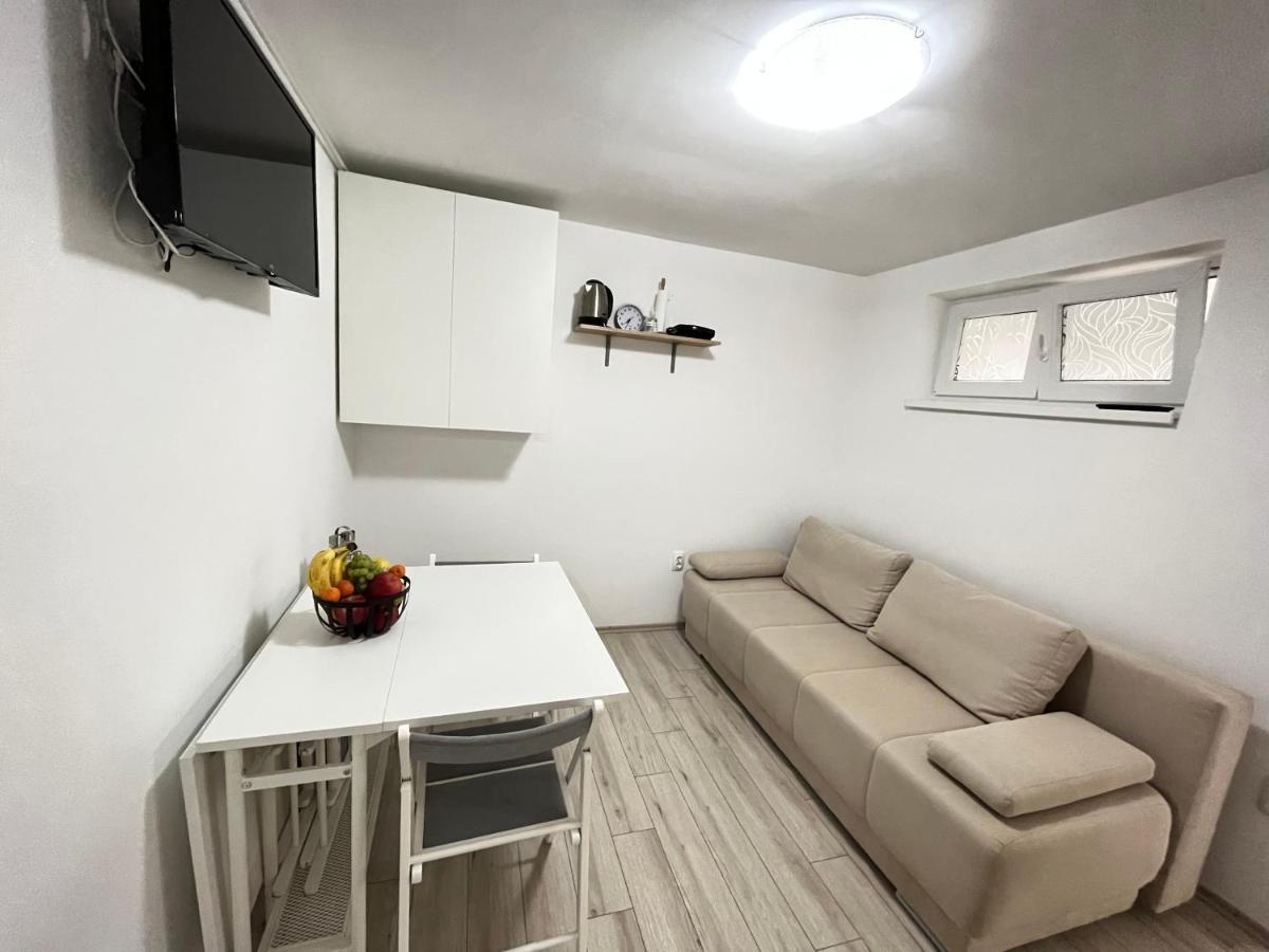 Vir Apartman Alena Exteriér fotografie