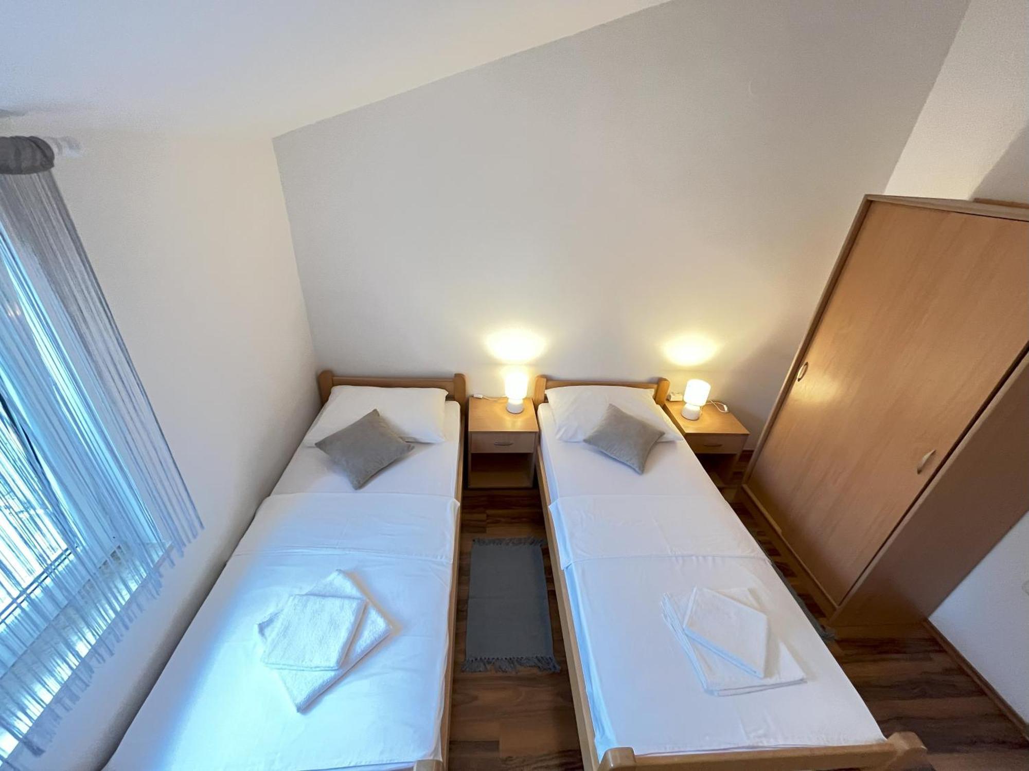 Vir Apartman Alena Exteriér fotografie